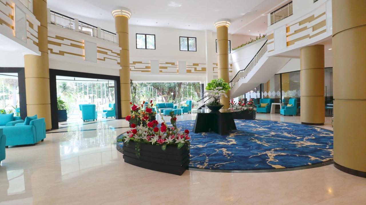 Vue Palace, Artotel Curated Bandung Exterior foto